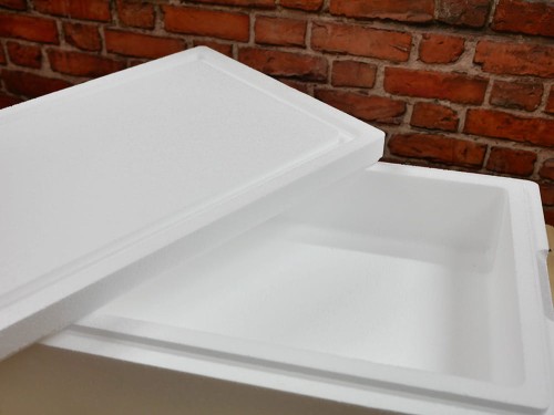 Insulated box for storage and transport — interior