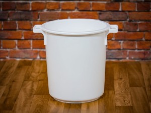 Round container / tank (40–200 L)